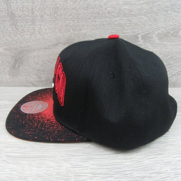 Mitchell & Ness Chicago Bulls NBA Re-Take Snapback Hat Cap Black Red NEW - Picture 6 of 11